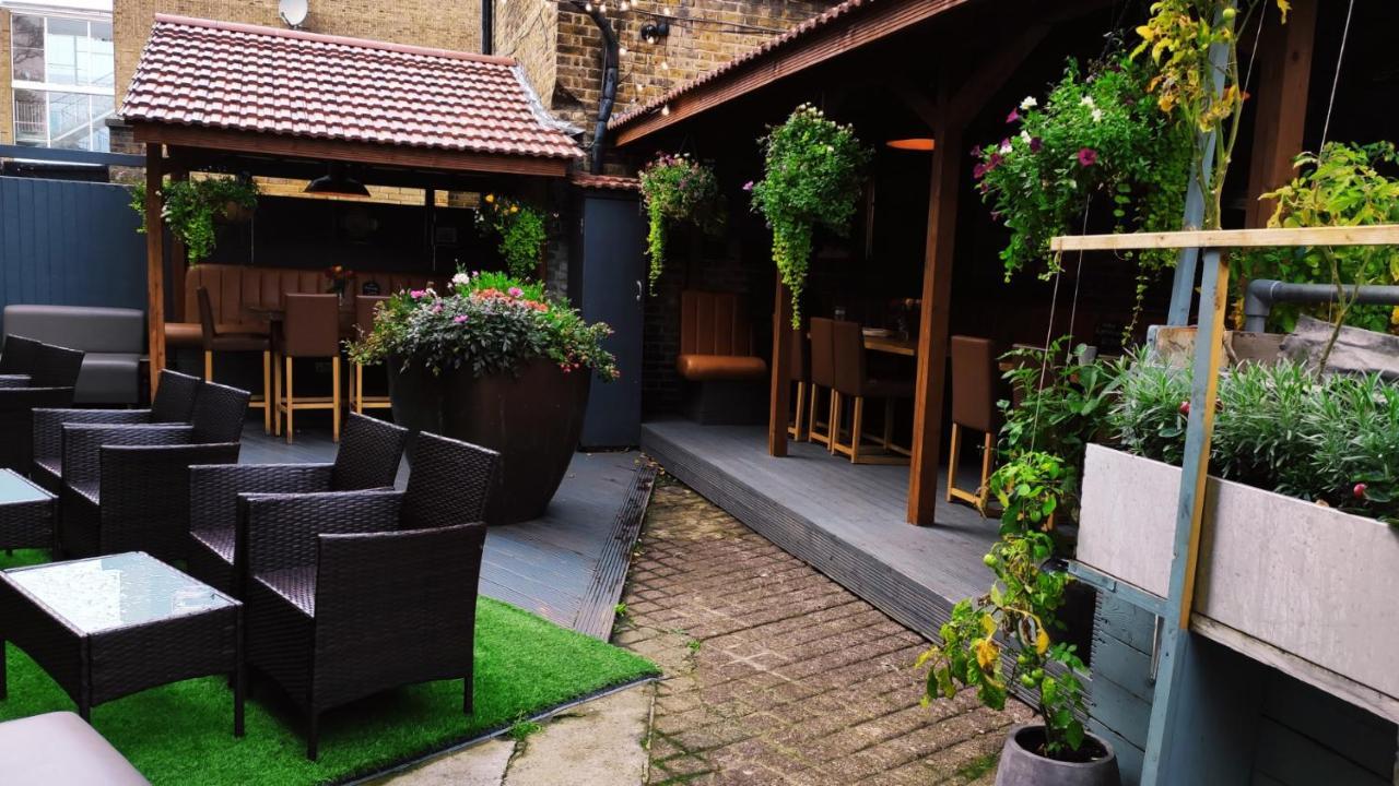 Bed and Breakfast Oyo The Kilburn Arms Лондон Екстер'єр фото
